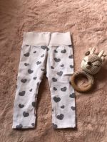 Leggins Pumphose selbstgenäht Handmade weiß Glitzer Herzen Gr 56 Rheinland-Pfalz - Oppenheim Vorschau