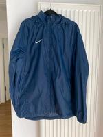 Top Nike Trainingsjacke Regenjacke Laufjacke navy winddicht gr. L Hessen - Offenbach Vorschau