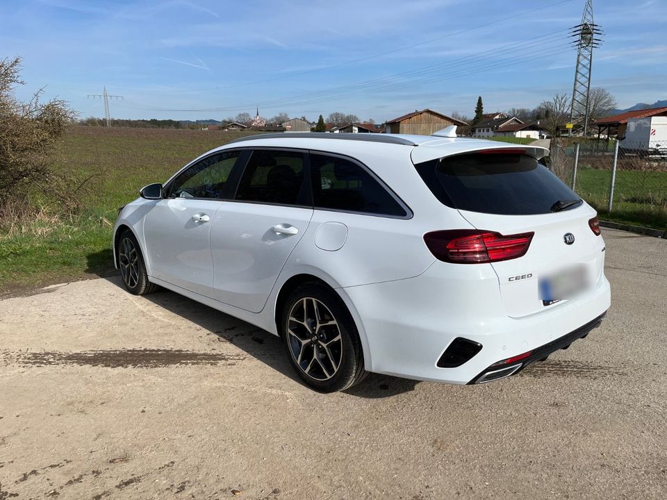 Kia Ceed SW 1.5 T-GDI 7DCT GT-Line /Full-LED /JBL Sound /8fach in Stephanskirchen