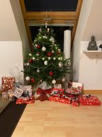 Künstlicher Weihnachtsbaum ohne Schmuck ohne Geschenke Leipzig - Böhlitz-Ehrenberg Vorschau