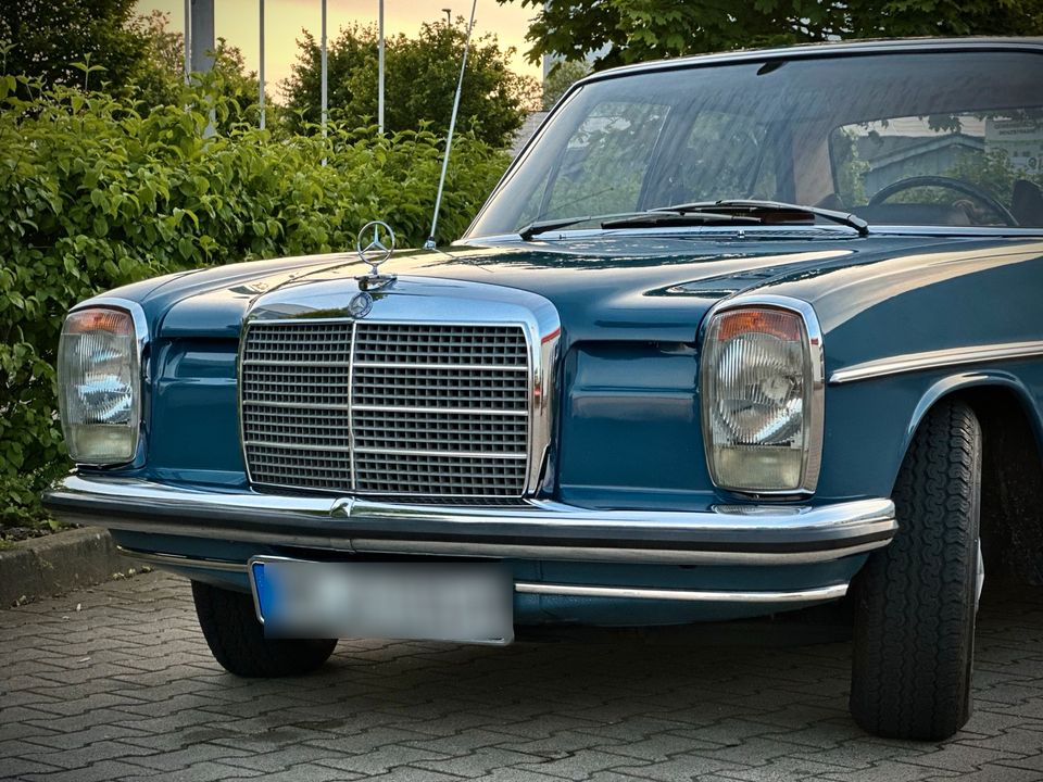 W115 Mercedes Benz 220 /8 1972 Automatik Erstlack,Deutsches Model in Monheim am Rhein