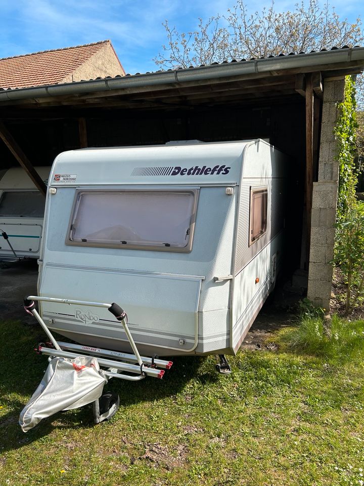 Wohnwagen Dethleffs Rondo 530 TK mit Etagenbetten in Mainstockheim