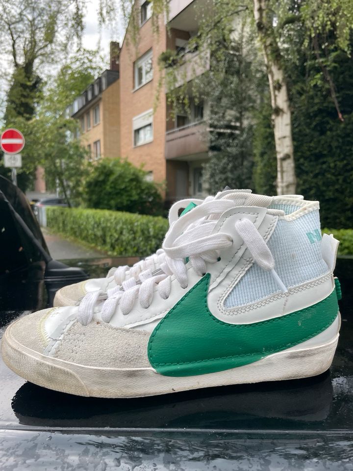 Nike Blazer weiß grün 45 in Düsseldorf