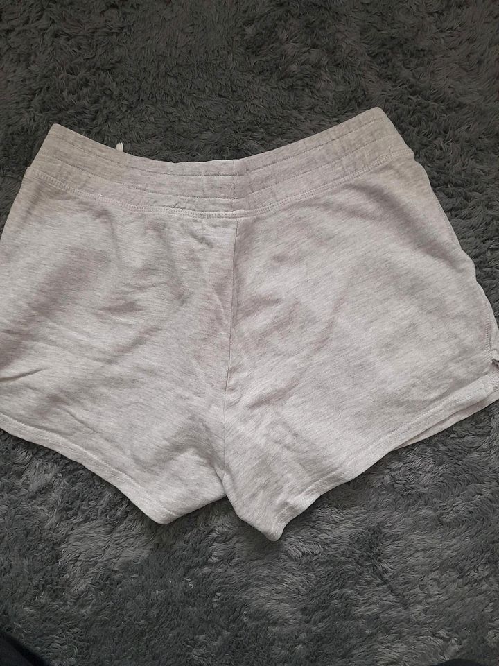 Shorts H&M in Herbolzheim