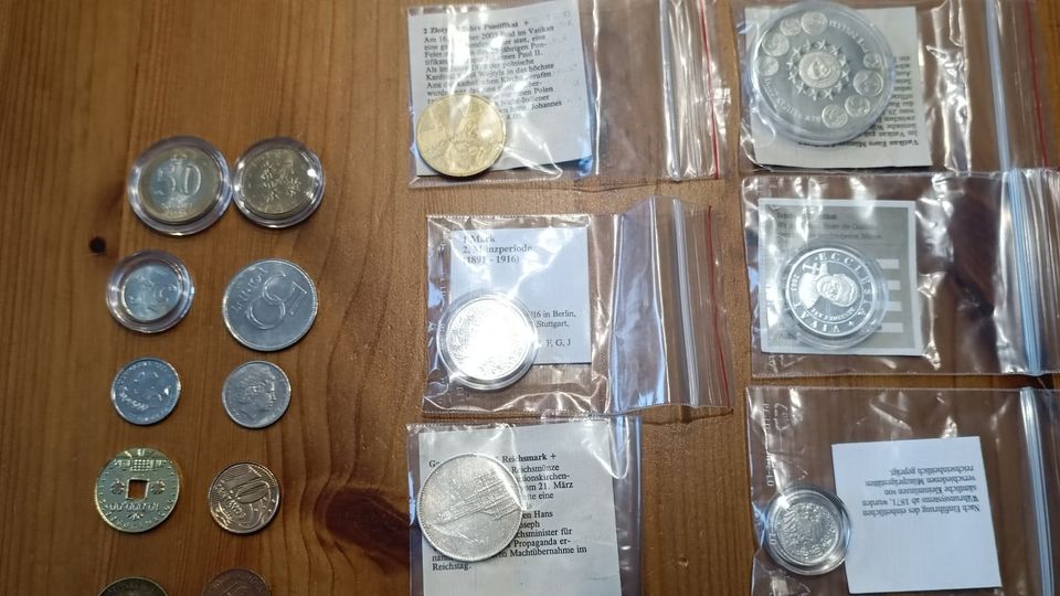 26 Verschiedene Münzen im Konvolut in Straubing