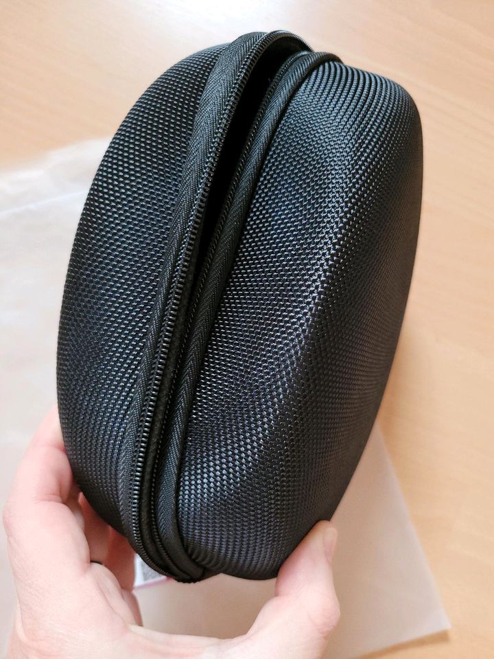 Audio Große Hardcase Tasche für faltbare Kopfhörer *neu* in Rüsselsheim