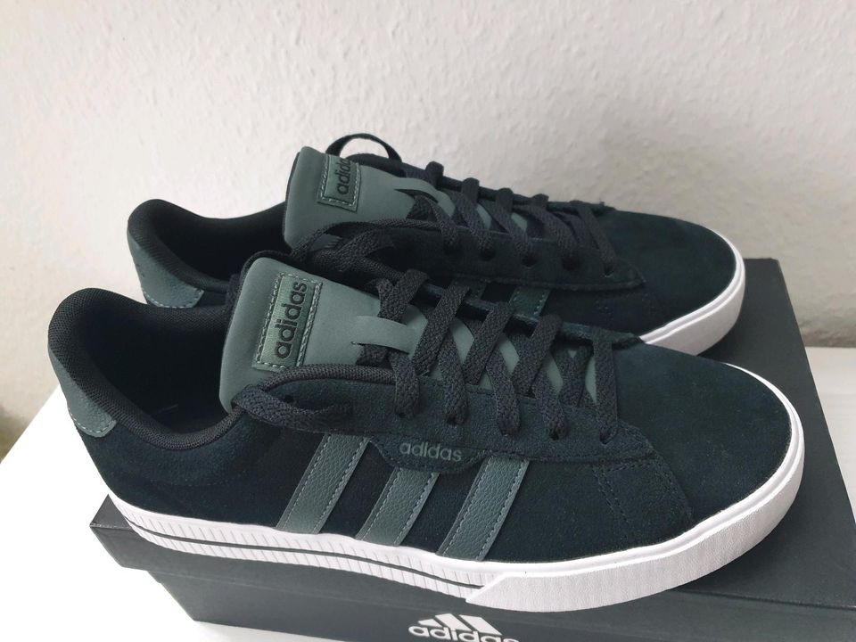 Adidas Neu Schuhe Größe 42 günstig in Baden-Württemberg - Ostfildern | eBay  Kleinanzeigen ist jetzt Kleinanzeigen