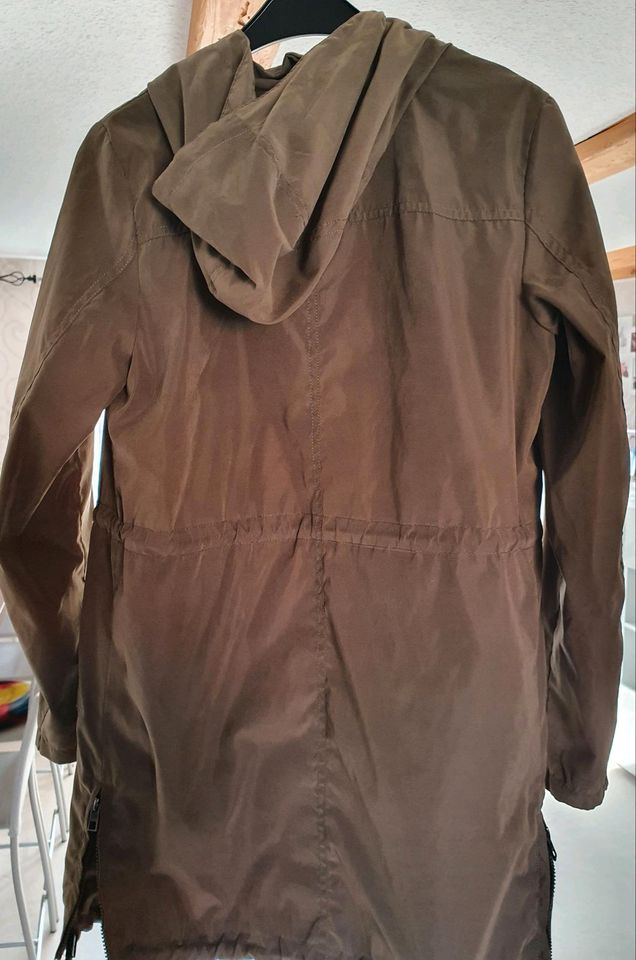 ONLY Parka Mantel Jacke grün oliv khaki Gr. S in Blankenburg (Harz)