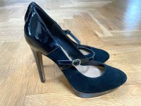 Schwarze Pumps High Heels Absatzschuhe Plateau Jessica Simpson 40 München - Maxvorstadt Vorschau