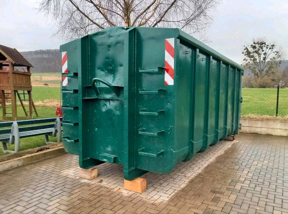 Container / Abrollcontainer - Hakenlift in Bad Münder am Deister