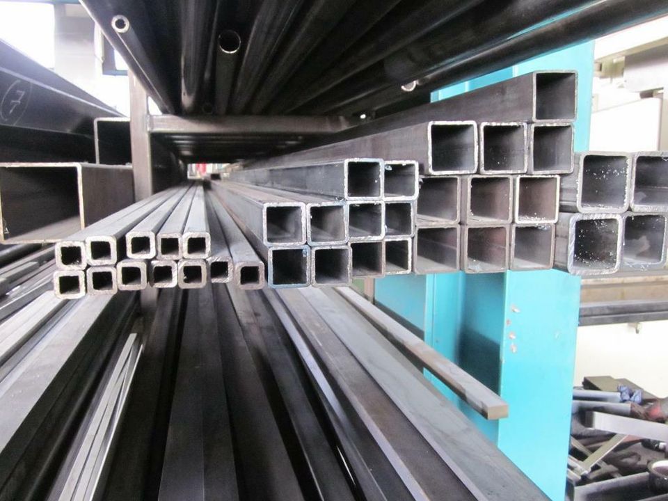 Stahlrohr Quadratrohr Vierkantrohr Stahl S235JR ab 3,33€ / meter in Düren