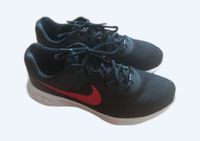 Nike Turnschuhe Runner Gr. 42,5 Niedersachsen - Wildeshausen Vorschau