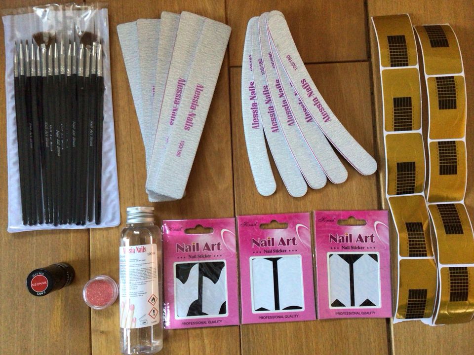 Nagelset, Nailset, Nailpinsel, Nagelfeilen, Cleaner, Neonail, Neu in Würzburg