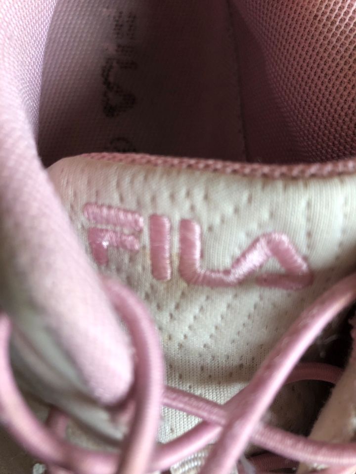 Schuhe Fila 35 in Bünde