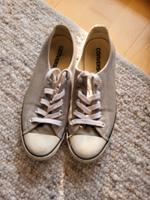 Converse Chucks hellgrau halbhoch Hessen - Lahnau Vorschau
