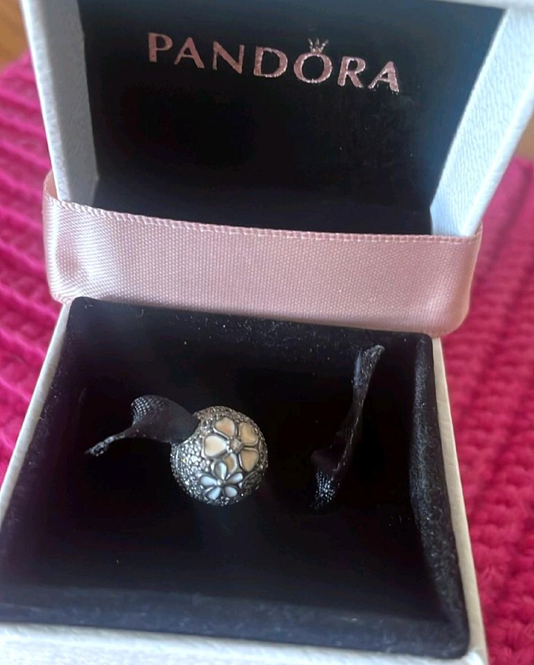 NEU Pandora Charm Anhänger Blüten 925er Silber Zirkonia Emaille in Burscheid