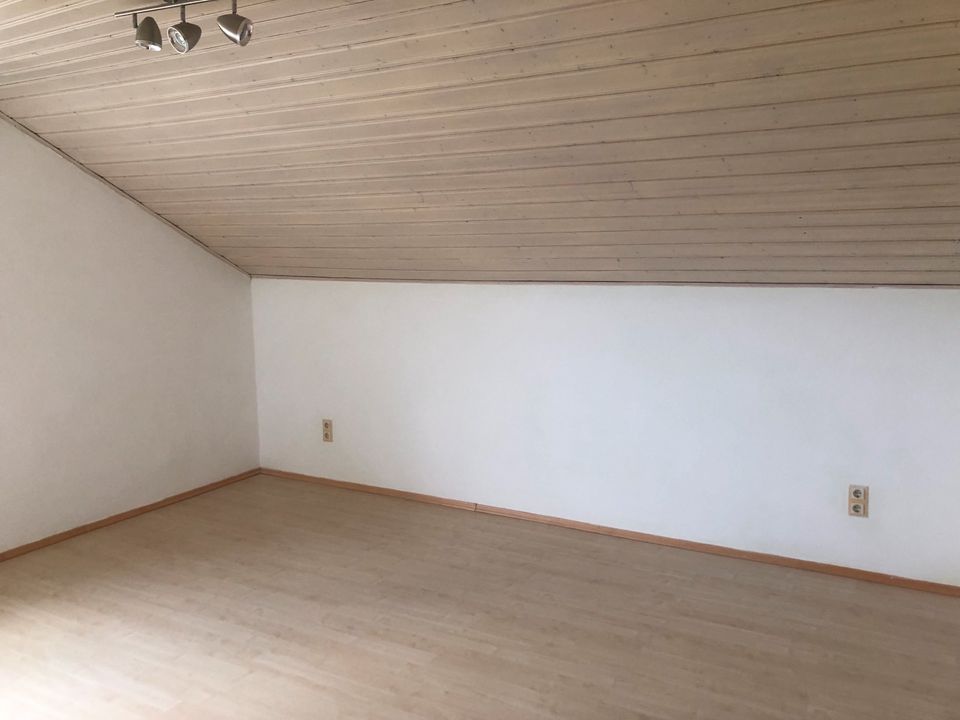 Vermietete 3-Zimmer-Dachgeschosswohnung Hutthurm in Hutthurm