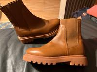 "Zign" Damen Stiefeletten/ Boots  Gr.39 weit , NEU Leder Hessen - Rüsselsheim Vorschau
