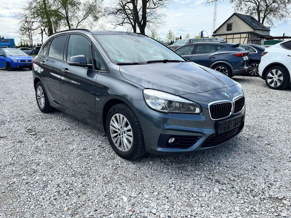 BMW 220 Baureihe 2 Active Tourer 220 i Sport Line in Rüdersdorf