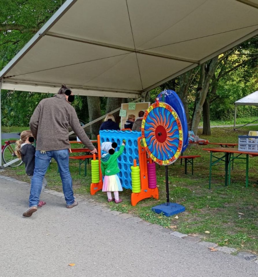 WIR sind NICHT berühmt----ABER  S E E E H R   B E L I E B T in Stendal