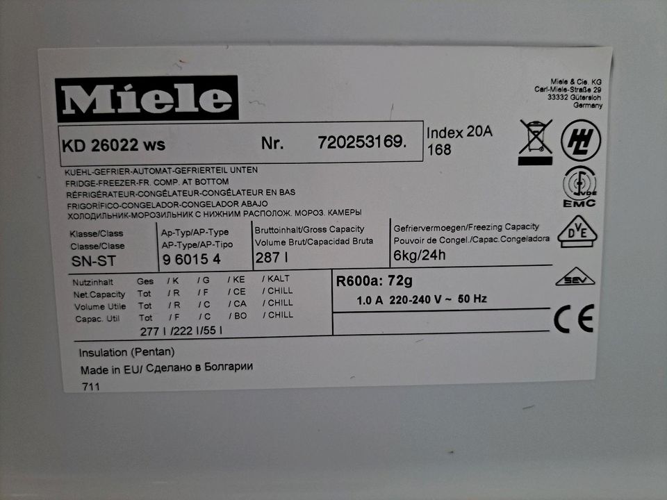 Miele Kühlschrank KD26022 ws in Lauterbach (Hessen)