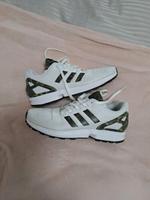 Adidas Sneaker Turnschuh Gr 37 Nordrhein-Westfalen - Köln Vogelsang Vorschau
