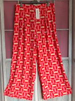 Damen Hose rosa rot weit geschnitten Größe 46 Nordrhein-Westfalen - Leverkusen Vorschau