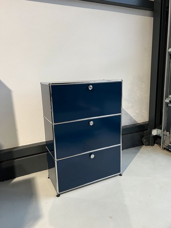 USM Haller Highboard Stahlblau inkl. MwSt. in Brackenheim