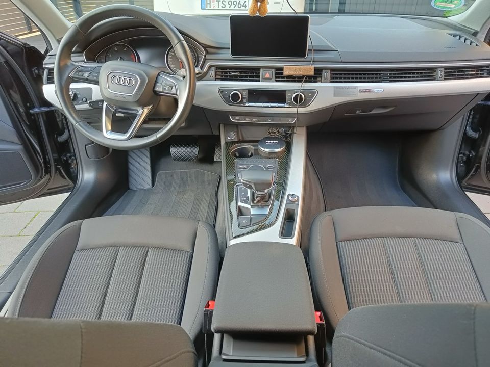 Audi A4 V6 TDI/ Massage/ Navi/ 8fach! in Wedemark