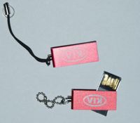 KIA USB Stick 4GB rot Metall Nordrhein-Westfalen - Bergisch Gladbach Vorschau