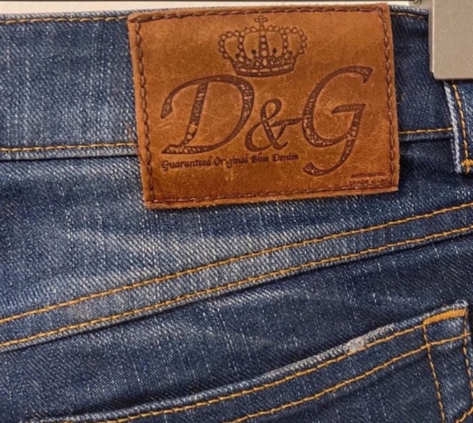 Frauen Jeans D&G in Gummersbach