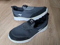 Kangaroos Memory Foam Slipper Sneaker 36 Schwarz Hessen - Eppstein Vorschau