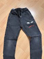 Esprit Jeans Monster Köln - Porz Vorschau