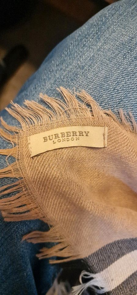 Burberry Schultertuch London in Wuppertal