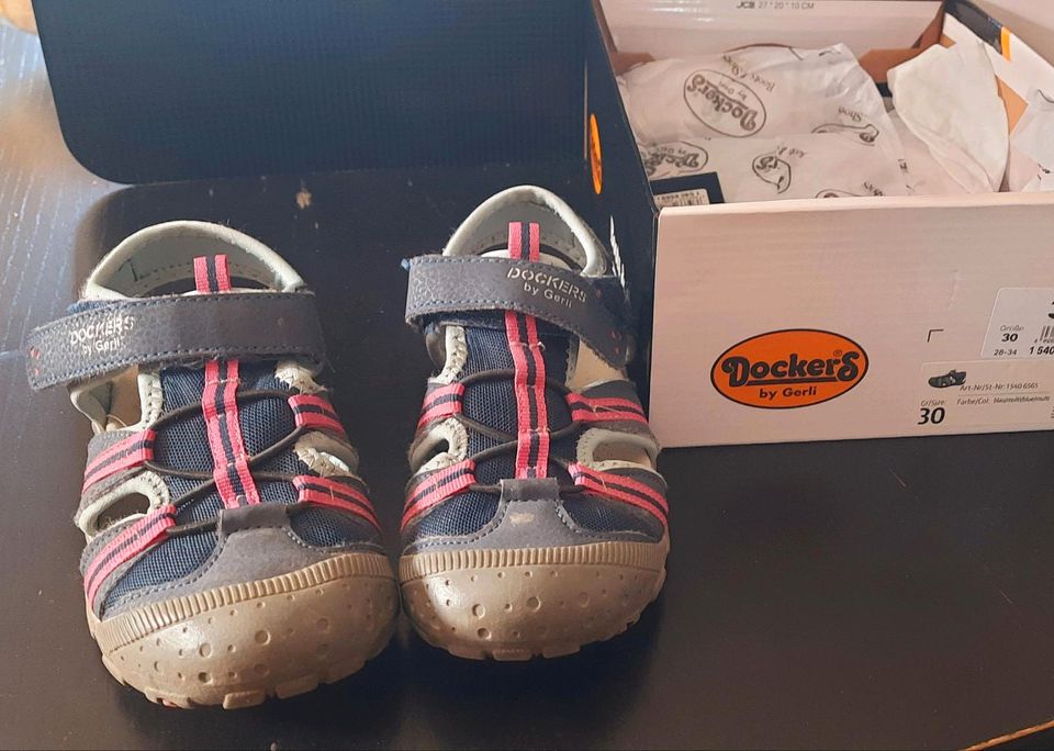 Dockers Sandalen Gr. 30 in Rochlitz