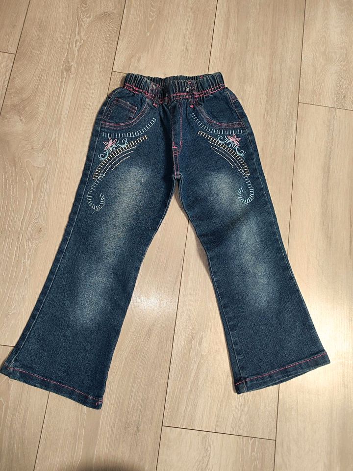 Mädchen Jeans Hose Größe 98 in Albstadt