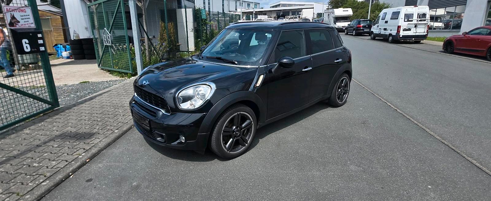 Abbildung des Autos MINI Cooper S Countryman