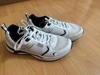 Sportschuhe Bayern - Augsburg Vorschau