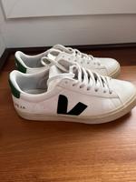 Sneaker von Veja ❤️ große 40 Frankfurt am Main - Bahnhofsviertel Vorschau