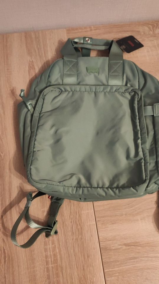 Levi´s Rucksack salbei grün neu in Saarbrücken