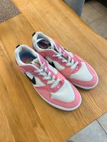 Nike Sneaker Größe 42,5 NEU Nordrhein-Westfalen - Bergheim Vorschau