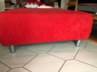 Neuwertiger roter Hocker / XXL / Couch / Sofa / Sitz Nordrhein-Westfalen - Burscheid Vorschau