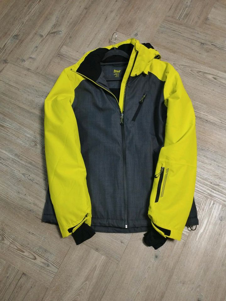 Ski Jacke gr.50 neu in Westoverledingen