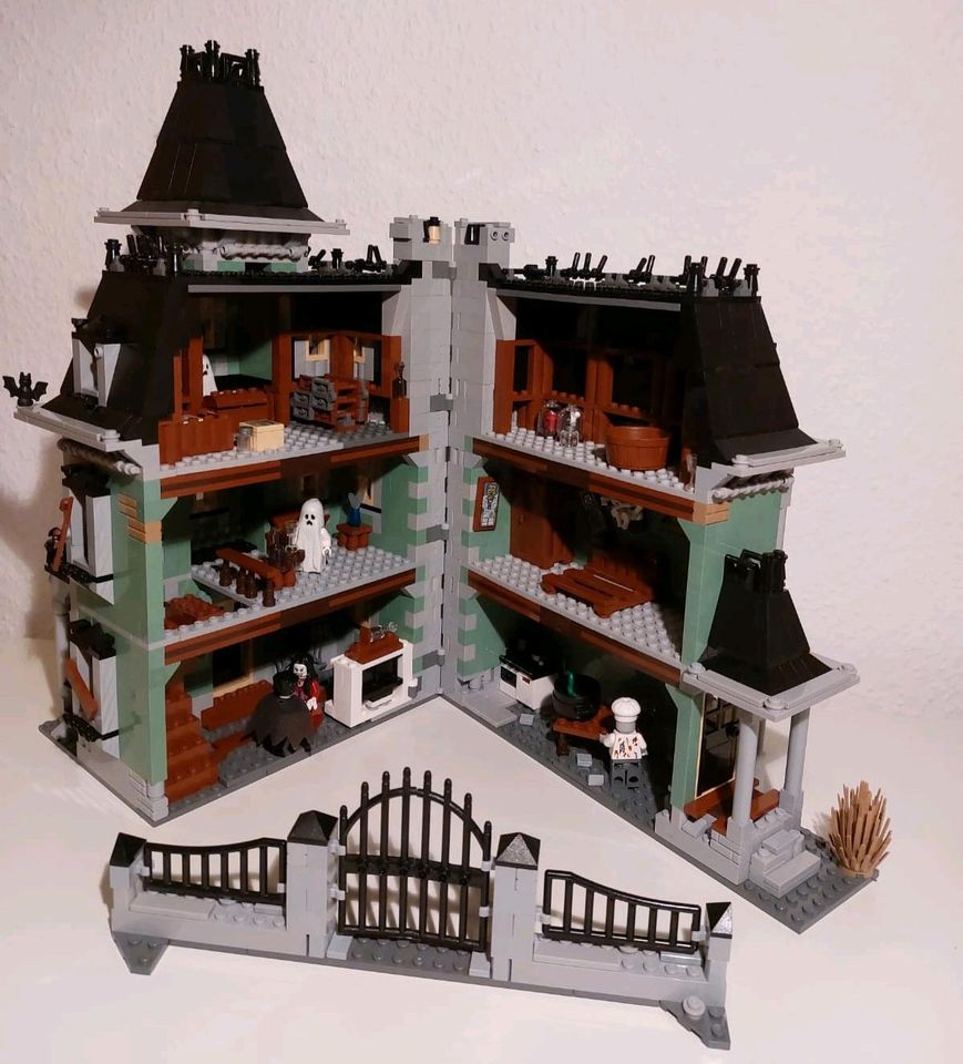 Lego Geisterhaus 10228 in Kassel