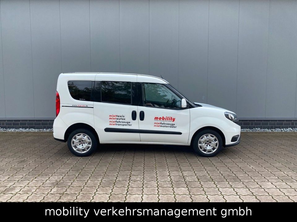 Fiat Doblo Cargo SX Kombi Klima PDC MFL in Lilienthal