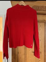 Guess roter kuschliger Pulli Köln - Nippes Vorschau