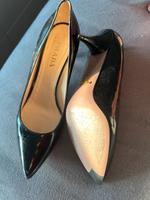 Orig.schwarzer Lack Schuh  von PRADA Gr.37,5 Nordrhein-Westfalen - Dinslaken Vorschau
