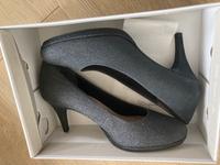 Schuhe, Tamaris, Pumps, Größe 39, dunkelgrau/schwarz Glitzer Rheinland-Pfalz - Wittlich Vorschau
