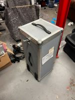 4x Flightcase mit Rollen Stativcase Rollkoffer Holzkoffer Nordrhein-Westfalen - Düren Vorschau