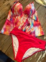 Neu, Naturana Tankini, Gr. 46, tolle Farben Rheinland-Pfalz - Asbach Vorschau